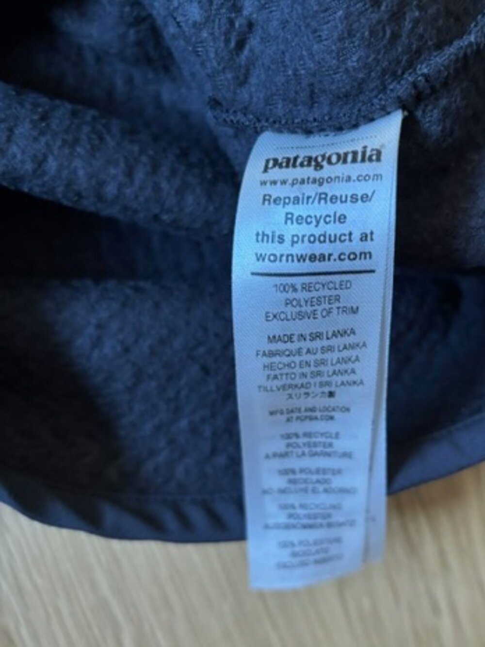 Men's R1 Fleece Pullover - Picture 6 of 9